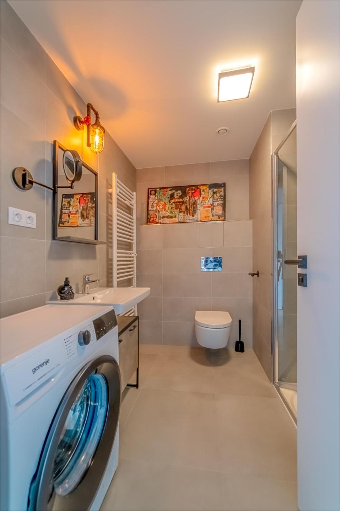 Appartement Industrialux In Premium Smichov City By Rentez Praag
