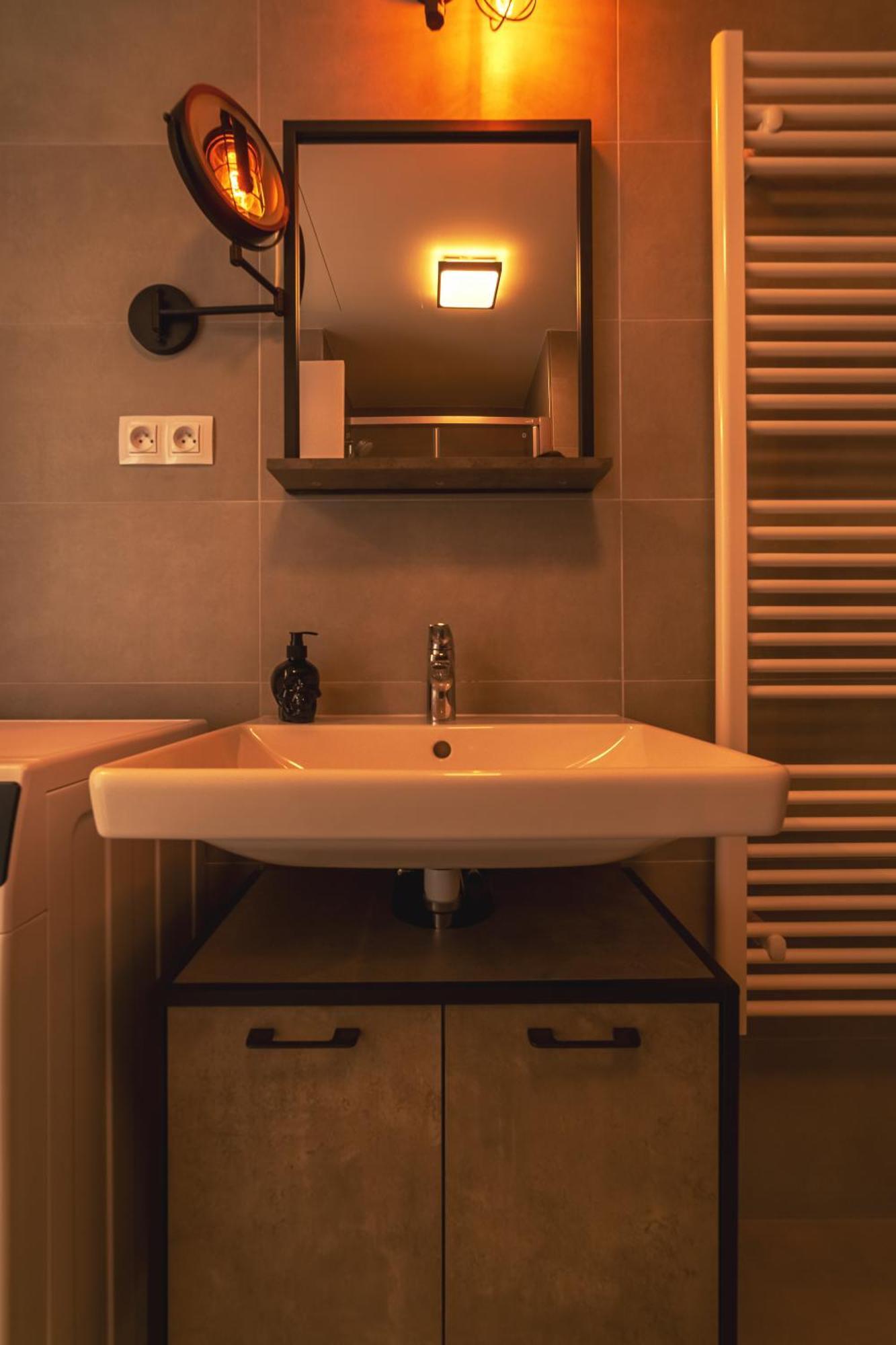 Industrialux In Premium Smichov City By Rentez Appartement